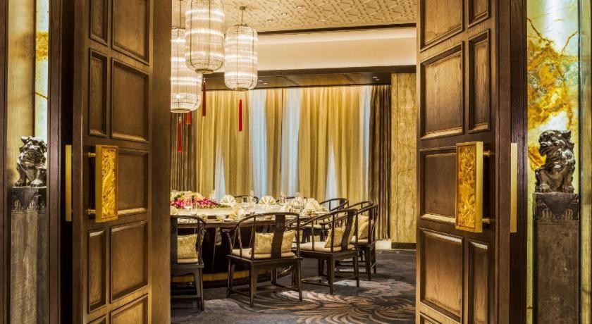 Wanda Reign Chengdu Hotel Luaran gambar